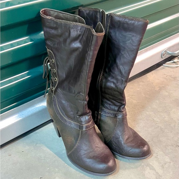 Mudd Shoes - Mudd Dark Brown High Heel Boots